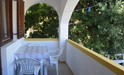 Drita 1 – One-Bedroom Apartment with Balcony near Baška