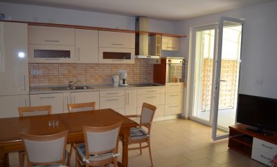 Buljan Jozo 1 – Two-Bedroom Apartment with Terrace in Baška