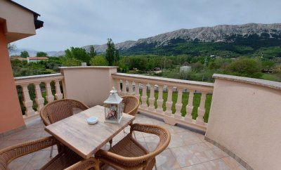 Palić 1 / 2 / 3 – One-Bedroom Apartments with Balcony and Mountain View in Baška