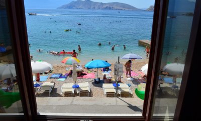 Sandi – One-Bedroom Apartment on the Seafront in Baška