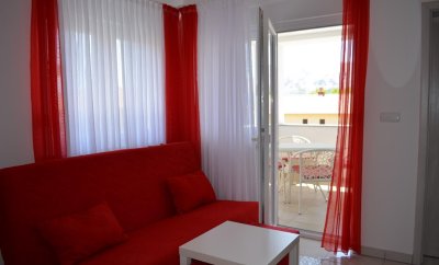 Sušec 3 – One-Bedroom Apartment with Balcony in Baška