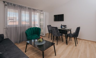 Virgine Maria 5 – One-Bedroom Apartment with Balcony and Sea View in Baška
