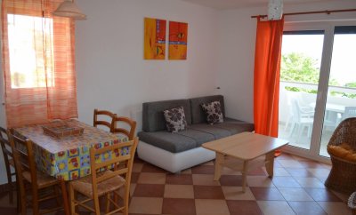 Leticia 7 – Two-Bedroom Apartment in Baška