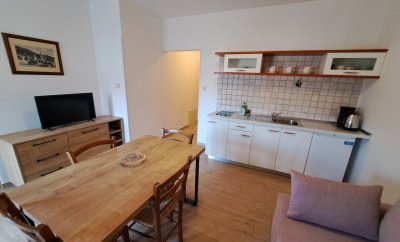 Leticia 5 – Two-Bedroom Apartment in Baška