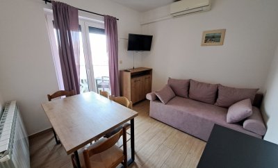 Leticia 6 – Two-Bedroom Apartment in Baška