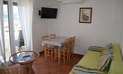 Leticia 9 – Two-Bedroom Apartment in Baška