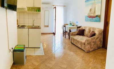 Mohar 6 – One-Bedroom Apartment with Balcony in Baška