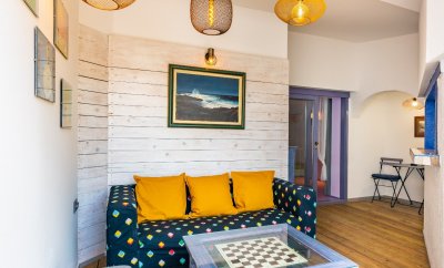 Dreamland 2 – One-Bedroom Apartment with Covered Terrace in Baška