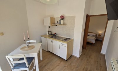 Leticia 3 – One-Bedroom Apartment in Baška