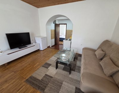 Drita 2 – One-Bedroom Apartment with Balcony near Baška