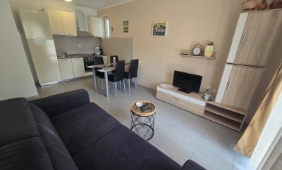 Ivana 1 – Two Bedroom Apartment with Terrace in Baška
