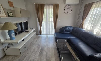 Ivana 2 – Three Bedroom Apartment with Balconies and Sea View in Baška